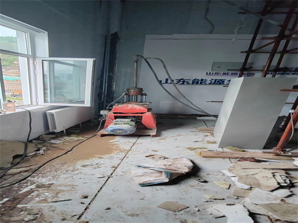 乌审地基基础下沉墙体裂缝加固注浆顶升施工